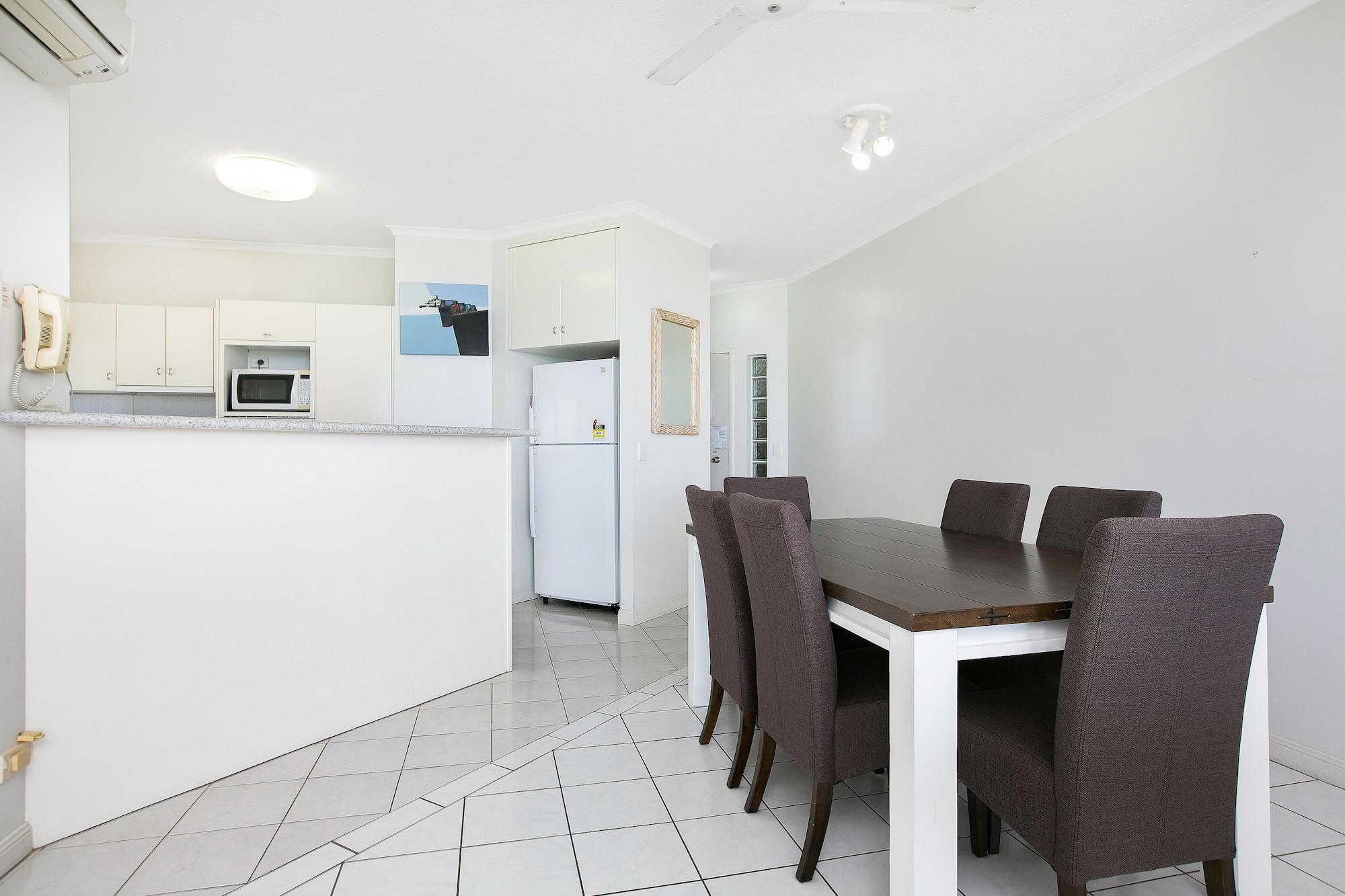 טריניטי ביץ' On The Beach Apartments מראה חיצוני תמונה