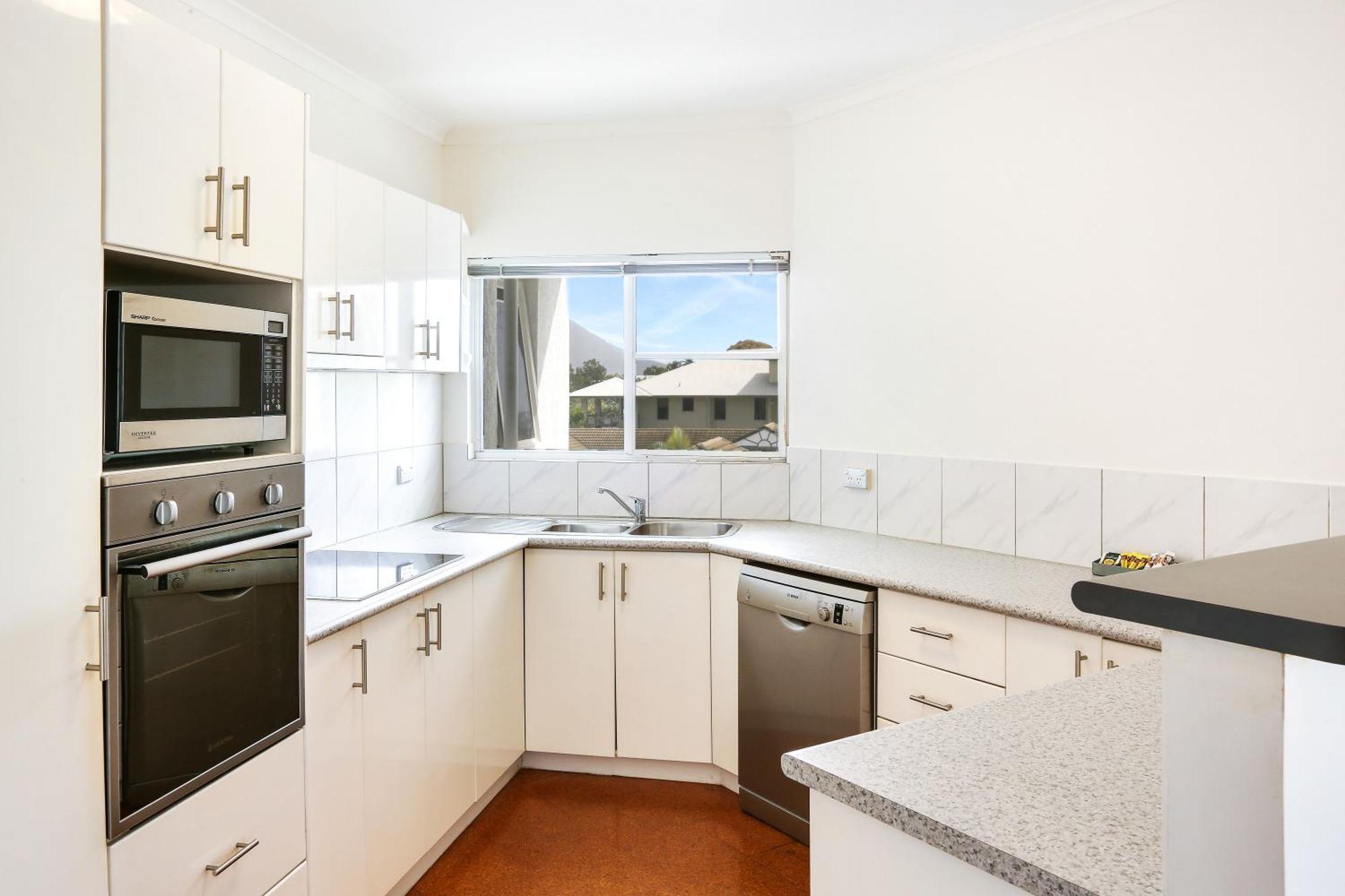 טריניטי ביץ' On The Beach Apartments חדר תמונה