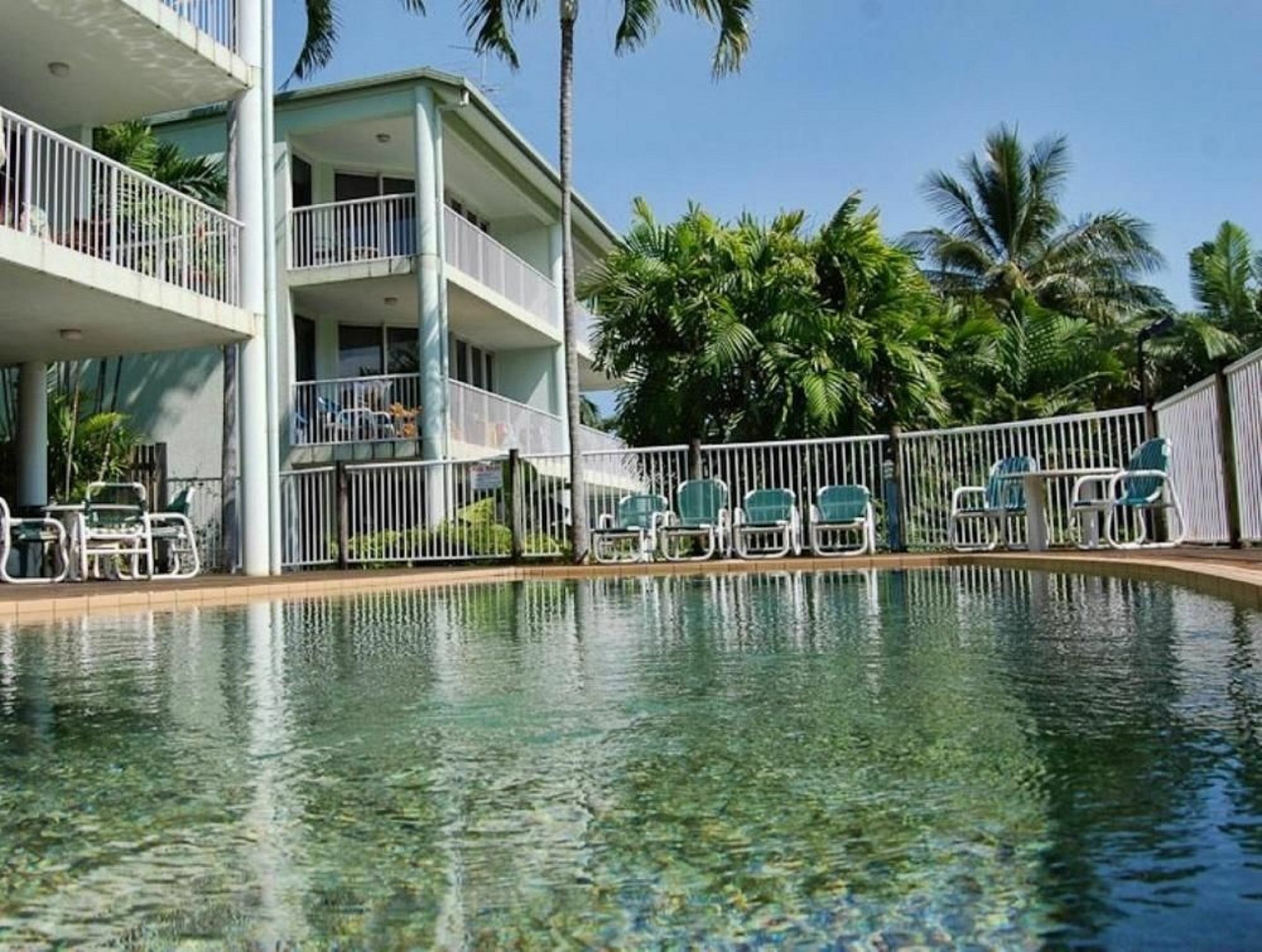 טריניטי ביץ' On The Beach Apartments מראה חיצוני תמונה