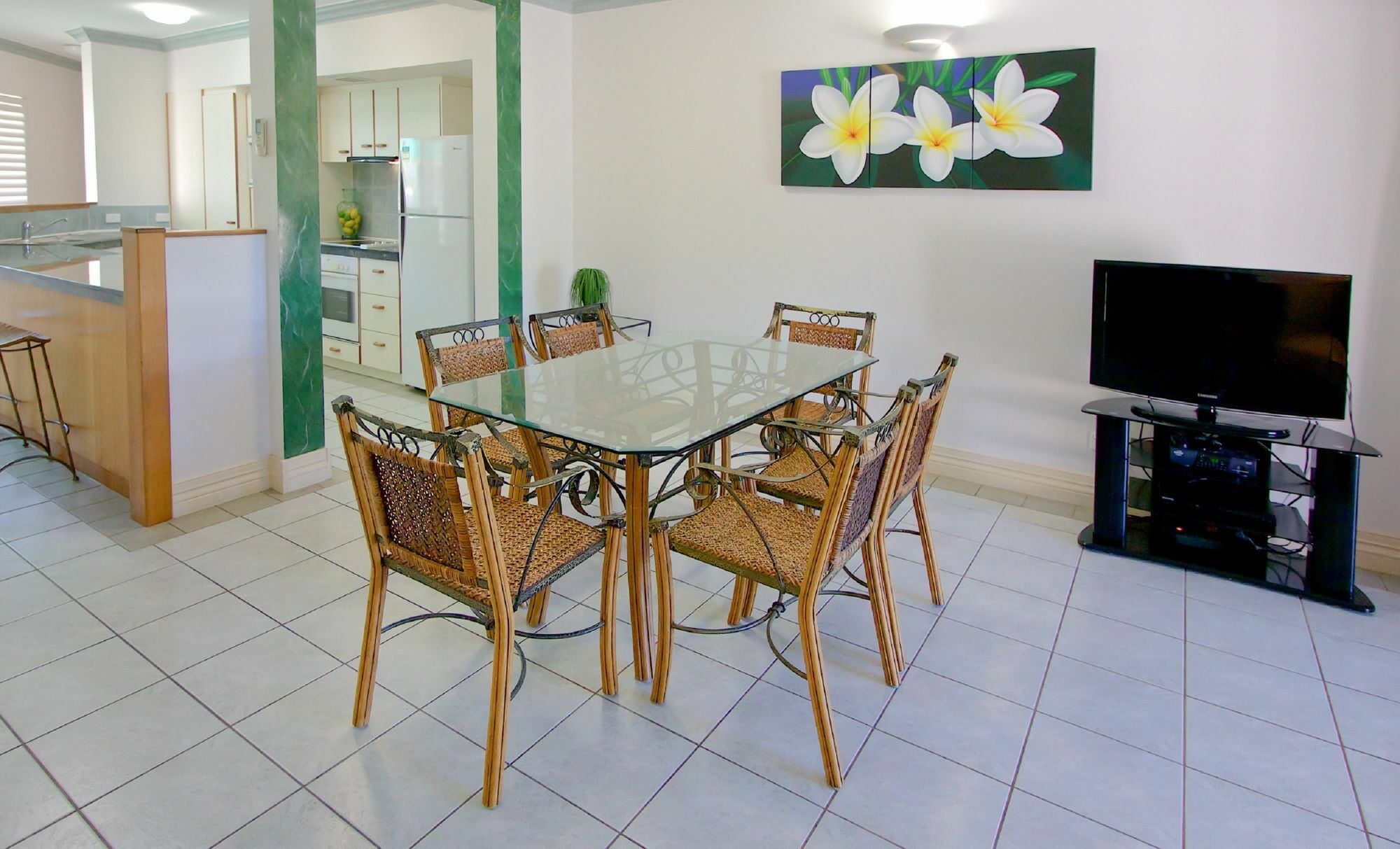 טריניטי ביץ' On The Beach Apartments מראה חיצוני תמונה
